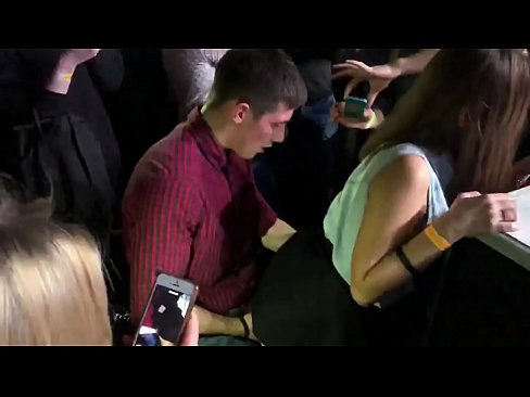 ❤️ Echter Sex in einem russischen Nachtclub. 18-jährige russische Mädchen in den Anus und Vagina gefickt in einem Nachtclub ❌ Quality sex bei uns de.pornochaturbate.ru ❌️